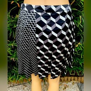 HALOGEN BLACK/WHITE/GREY CUBE PATTERN SKIRT